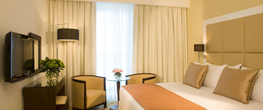 Fraser Suites  Dubai Guest Room